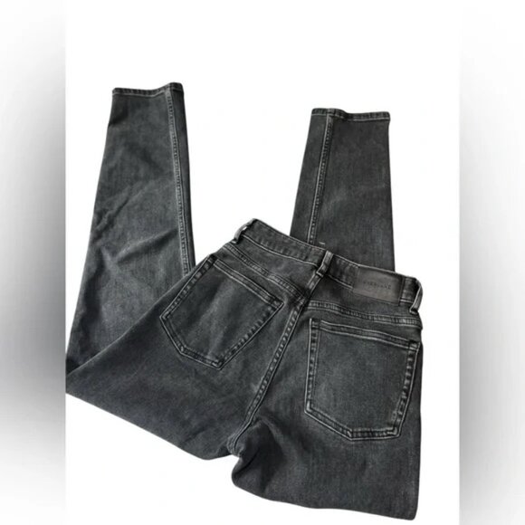EVERLANE - Curvy Cheeky Straight Skinny Jeans Black Gray Wash Size 23 - Picture 4 of 9